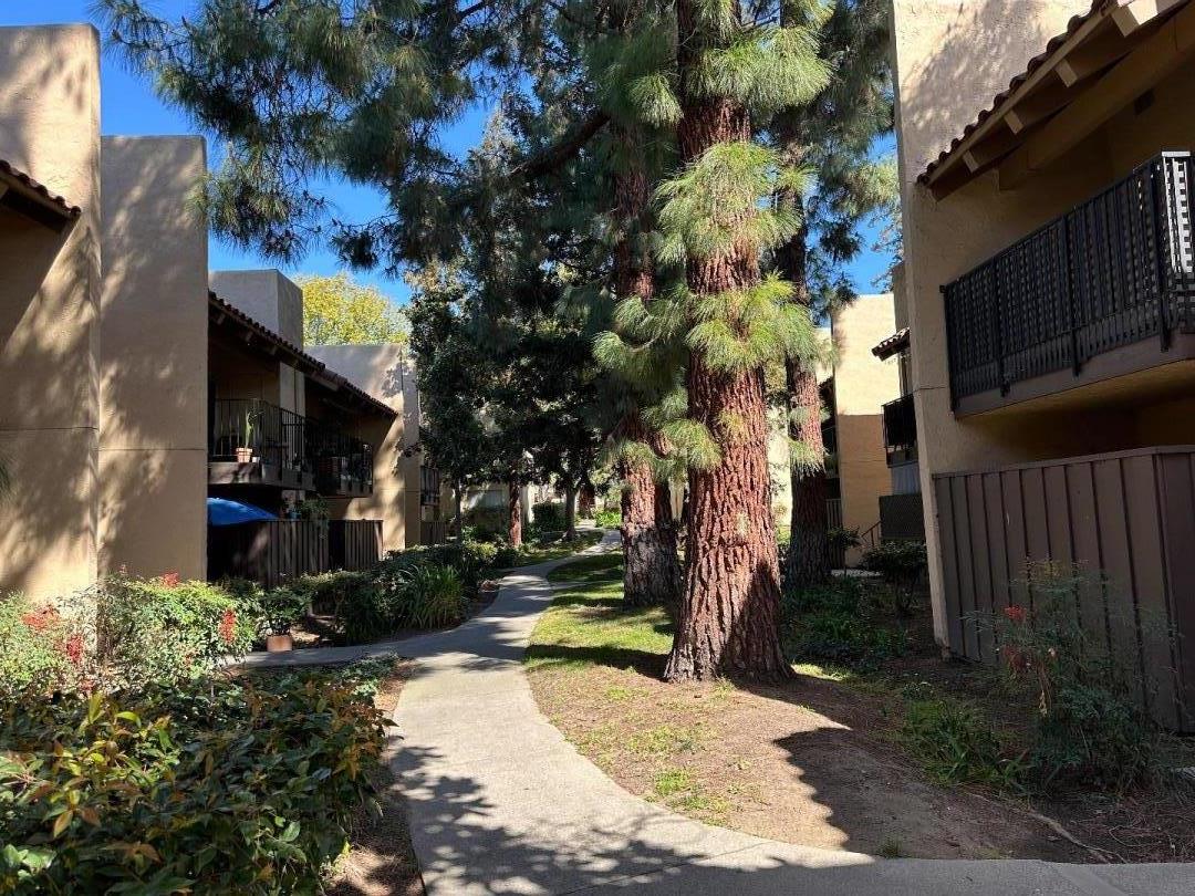 247 N Capitol AVE 286