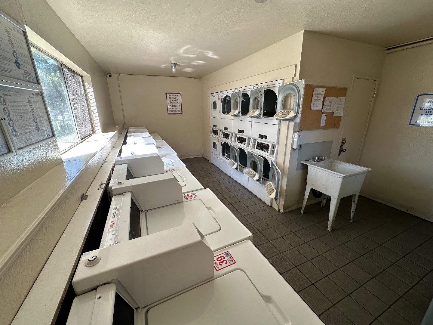 247 N Capitol AVE 286