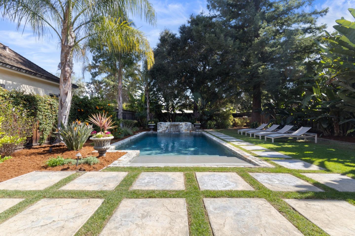 1178 Nevada AVE