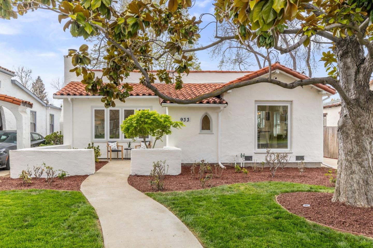 933 JANSEN AVE