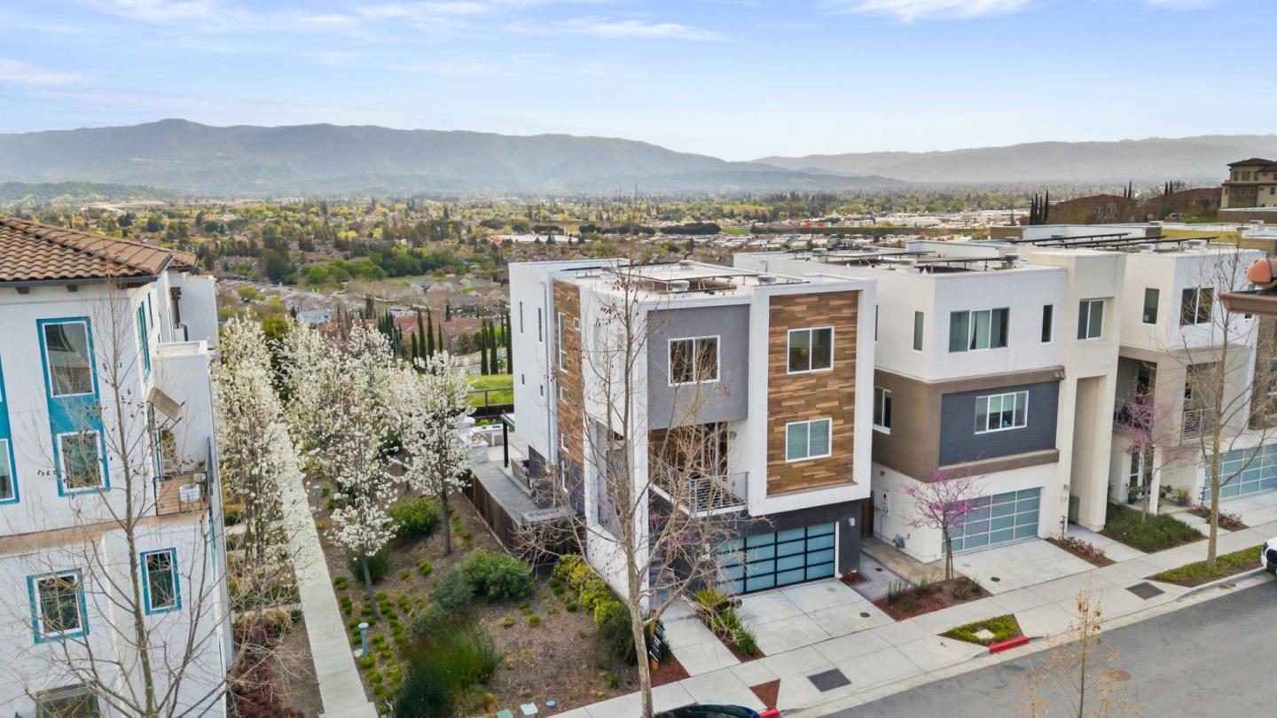 222 WILLIAM MANLY ST