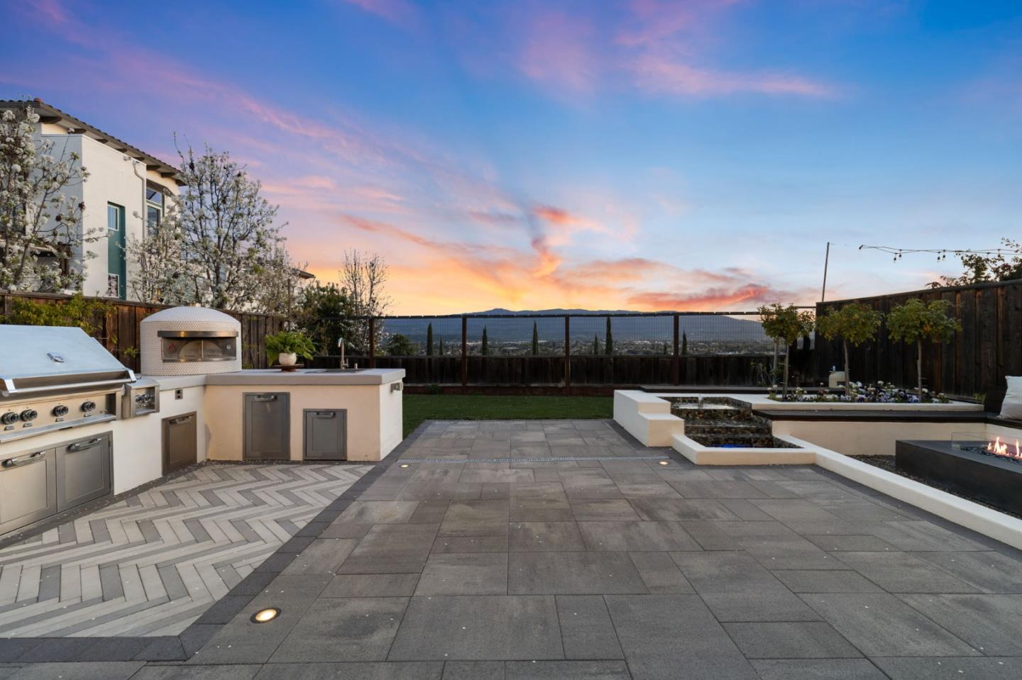 222 WILLIAM MANLY ST