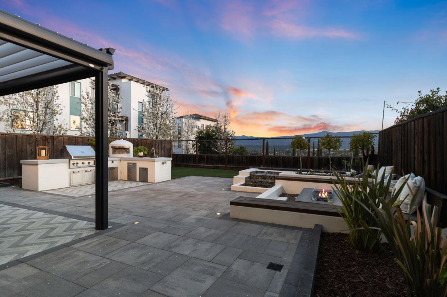 222 WILLIAM MANLY ST