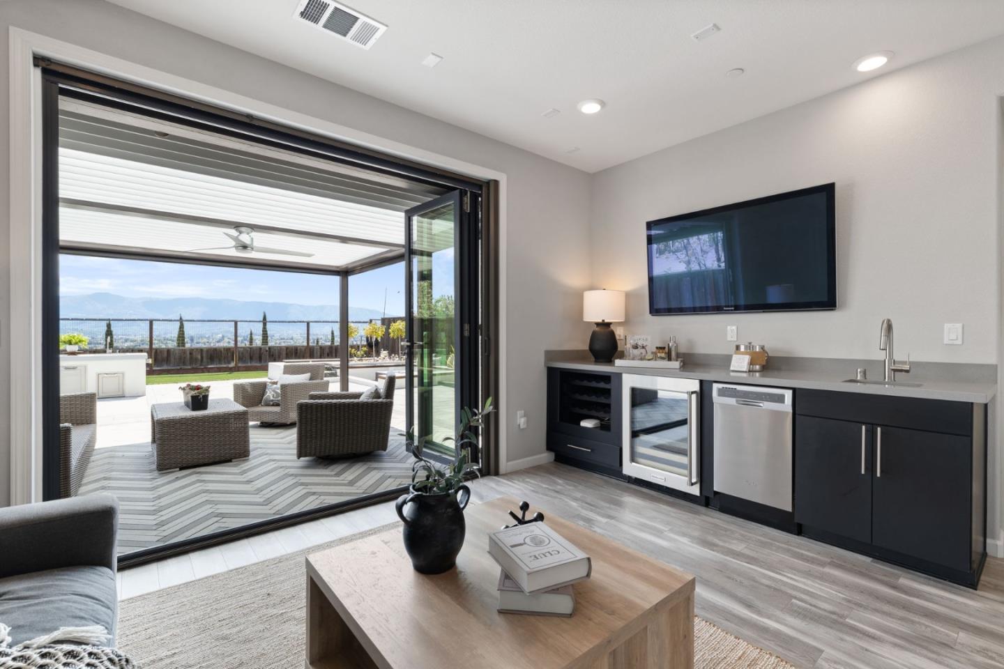 222 WILLIAM MANLY ST