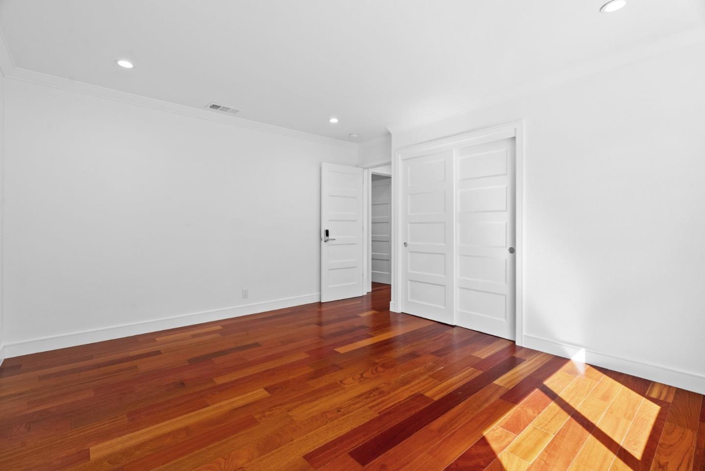 2680 Flint AVE
