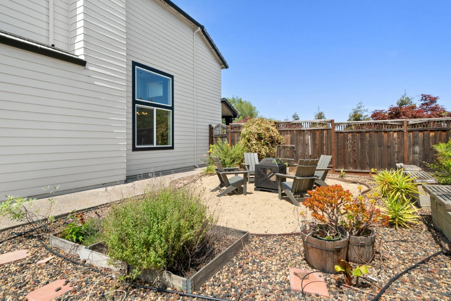 4627 Pacific Rim WAY