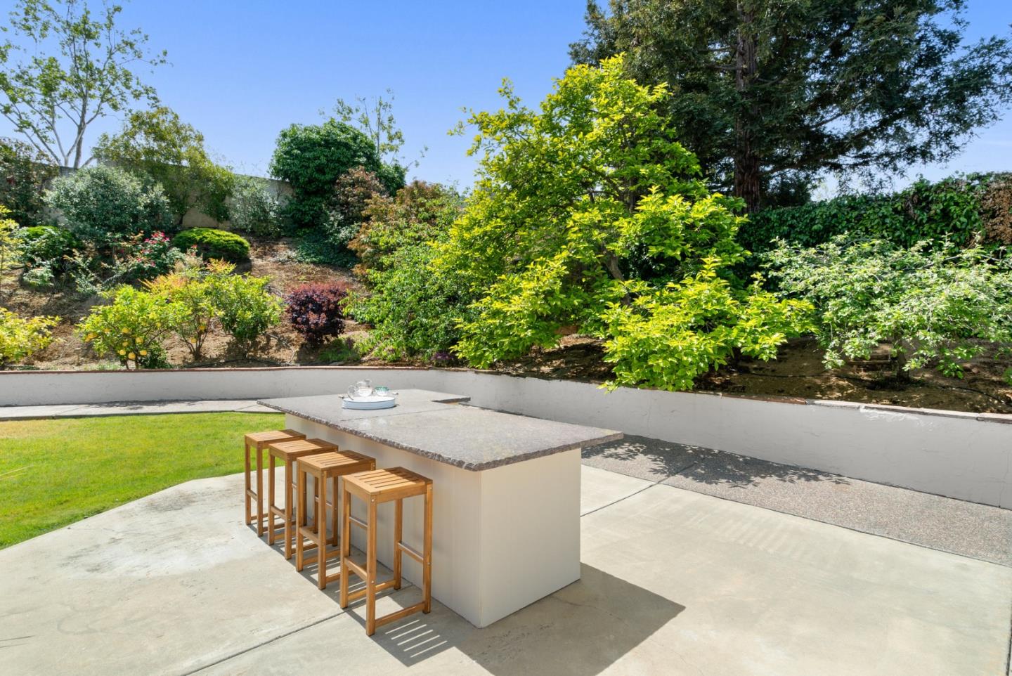 4627 Pacific Rim WAY