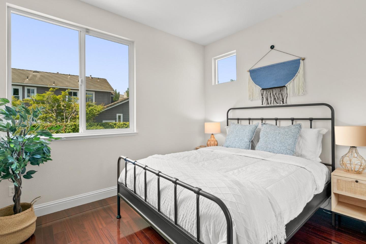 4627 Pacific Rim WAY