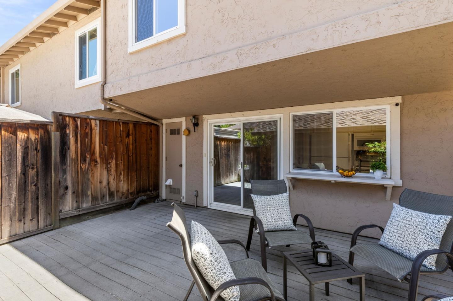 1544 Glenpine DR