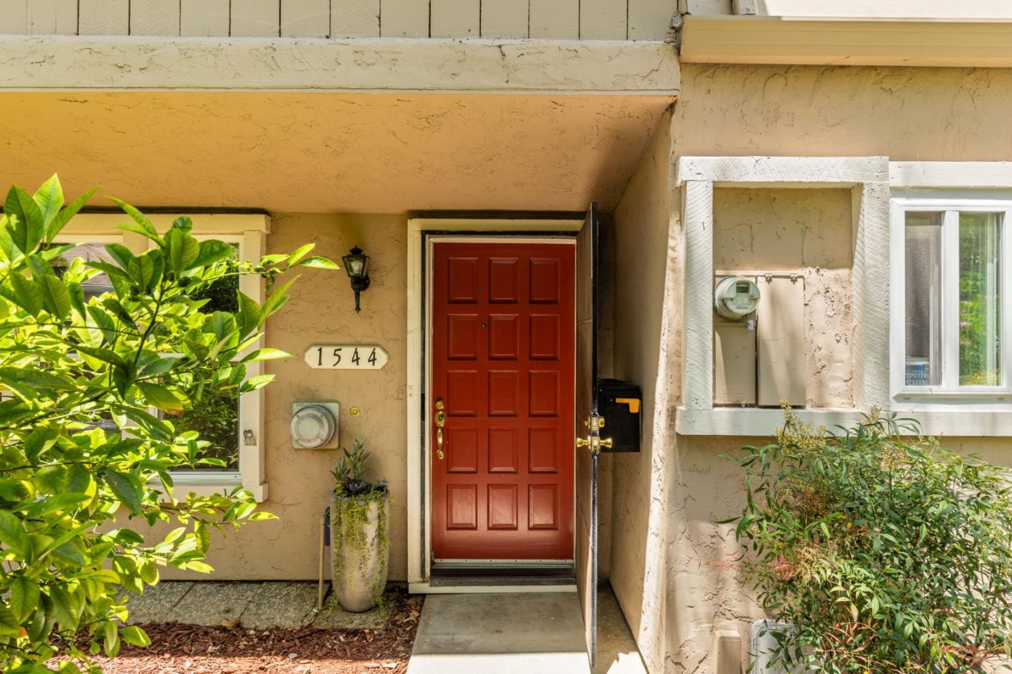 1544 Glenpine DR