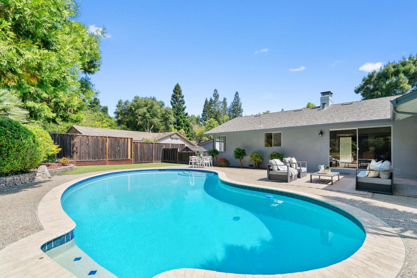 2050 Wooded Glen Drive