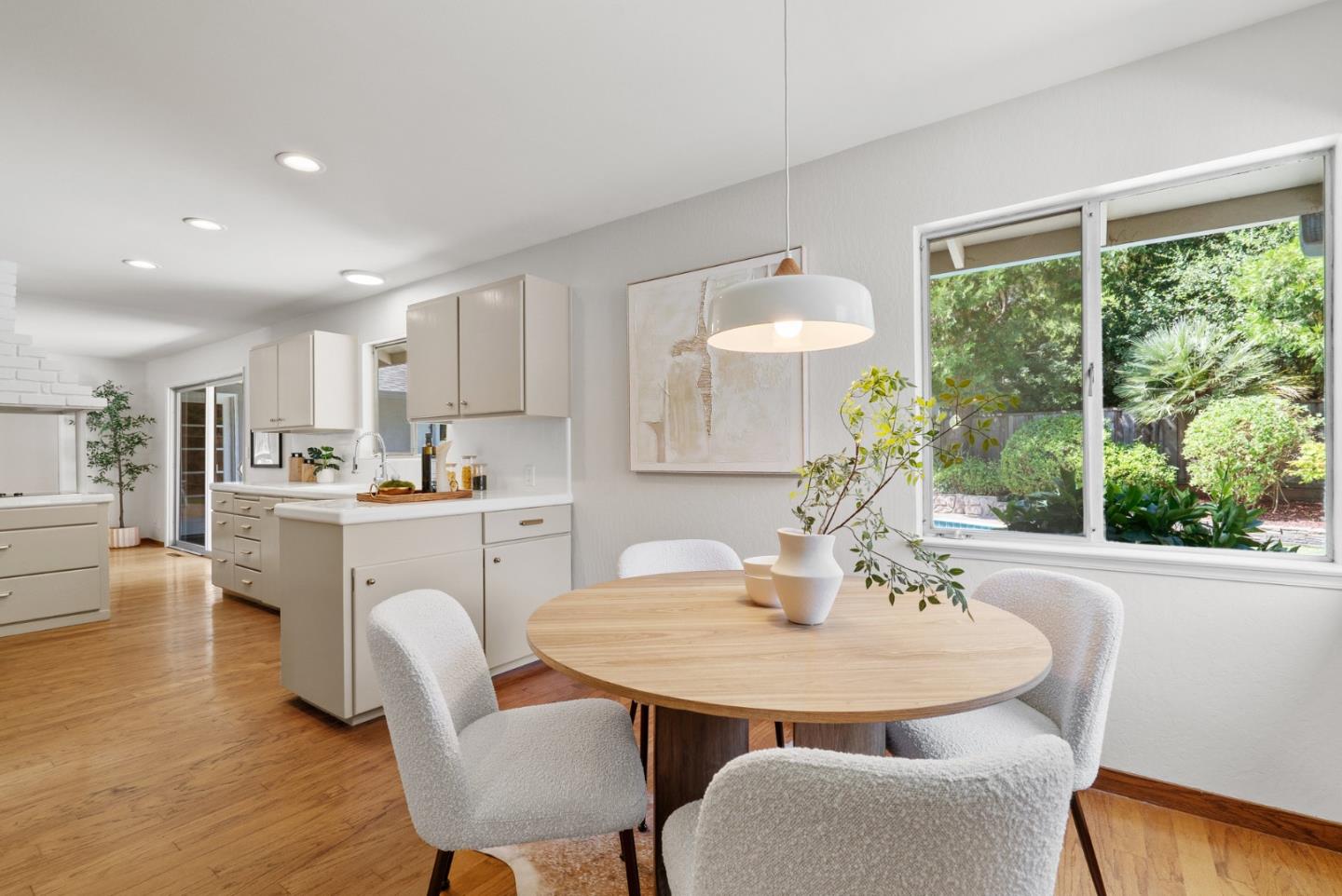 2050 Wooded Glen Drive