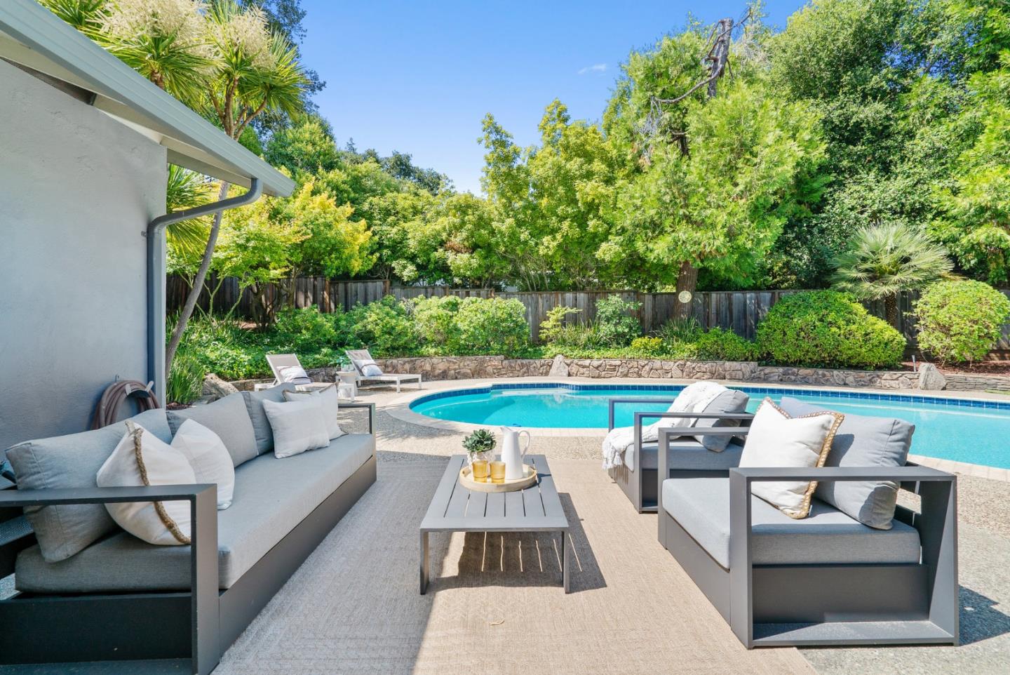 2050 Wooded Glen Drive