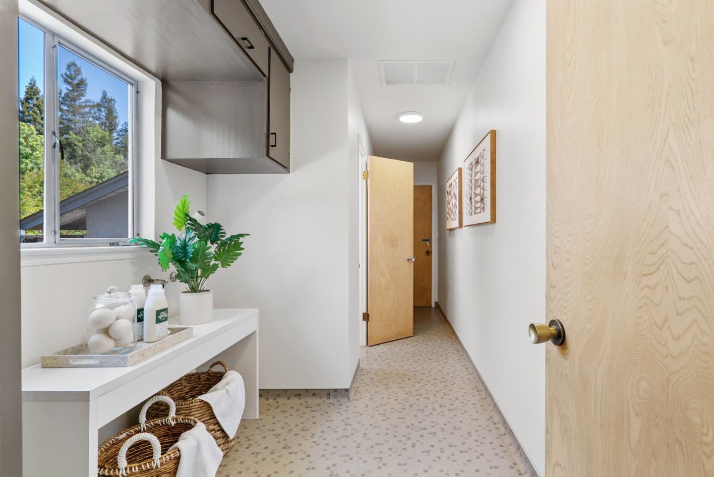 2050 Wooded Glen Drive