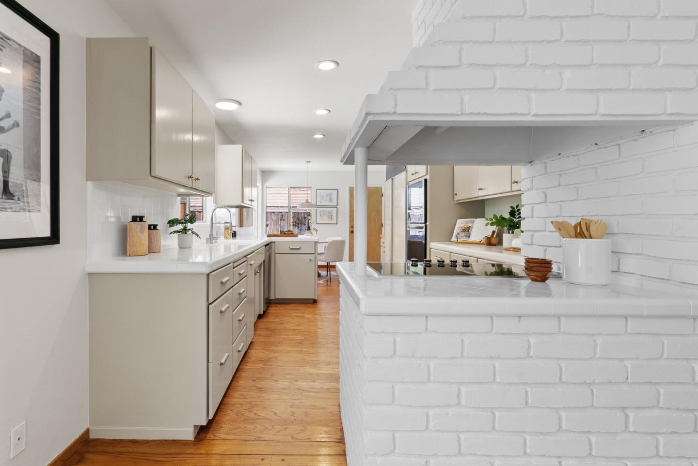 2050 Wooded Glen Drive