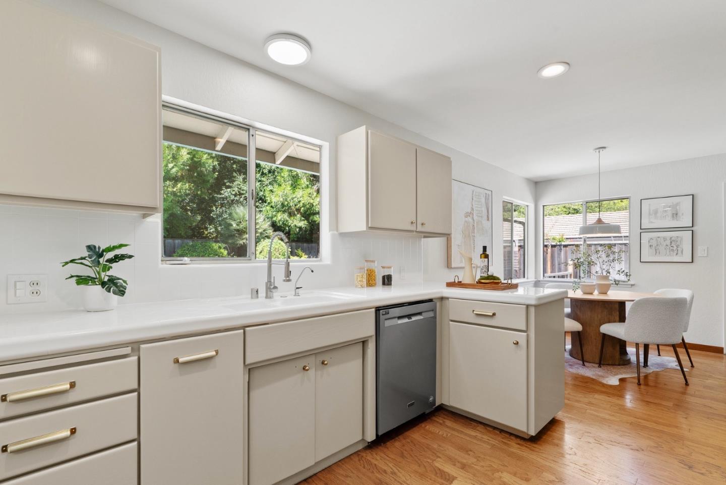 2050 Wooded Glen Drive