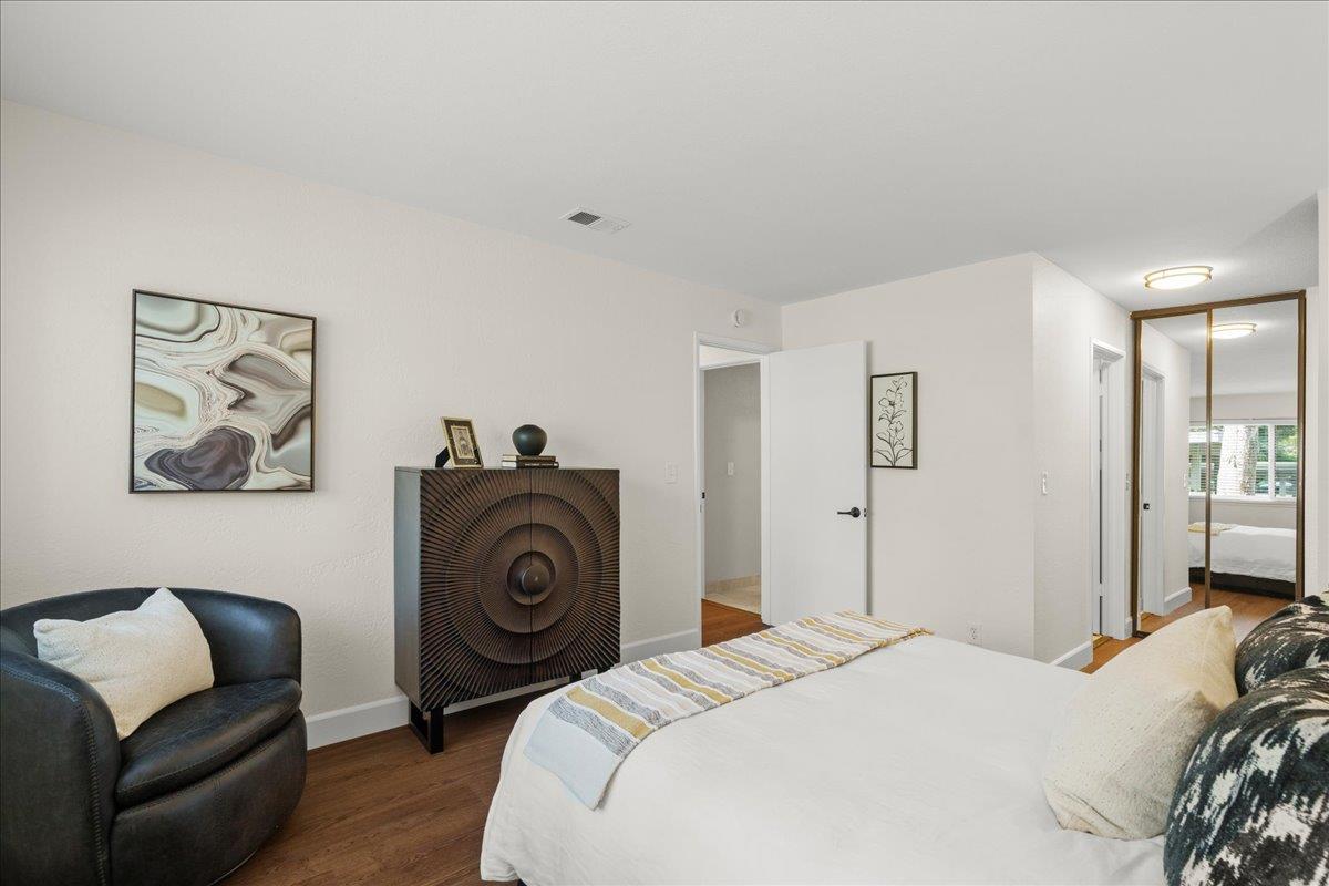 1305 La Terrace Circle