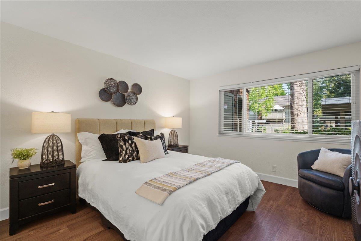 1305 La Terrace Circle