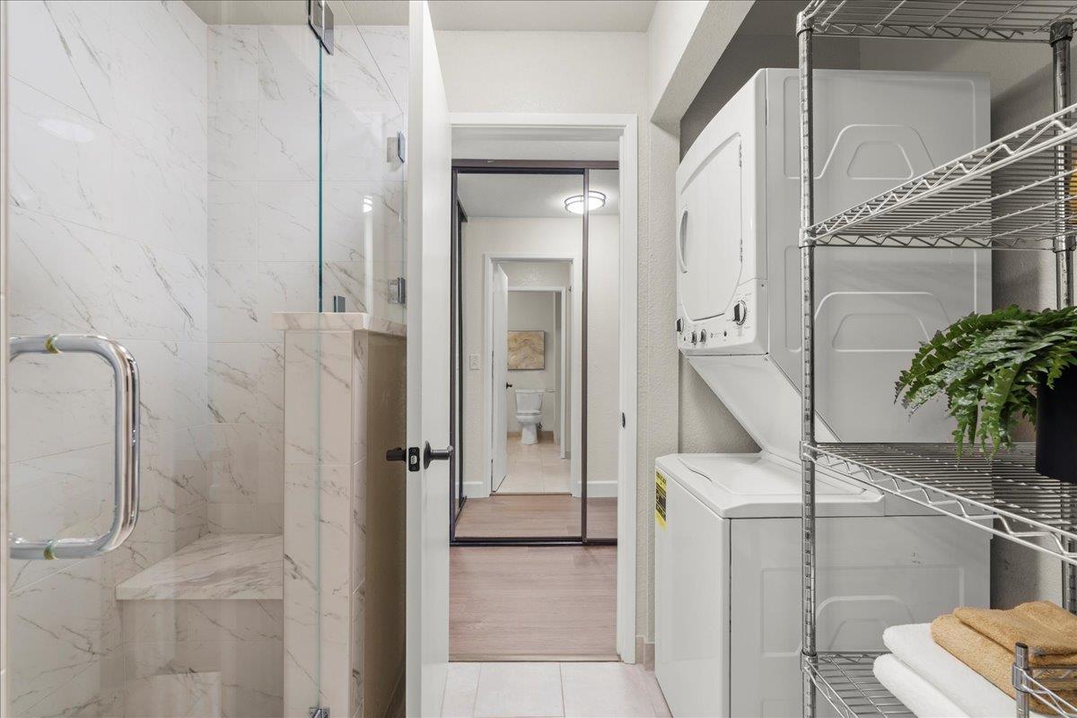 1305 La Terrace Circle