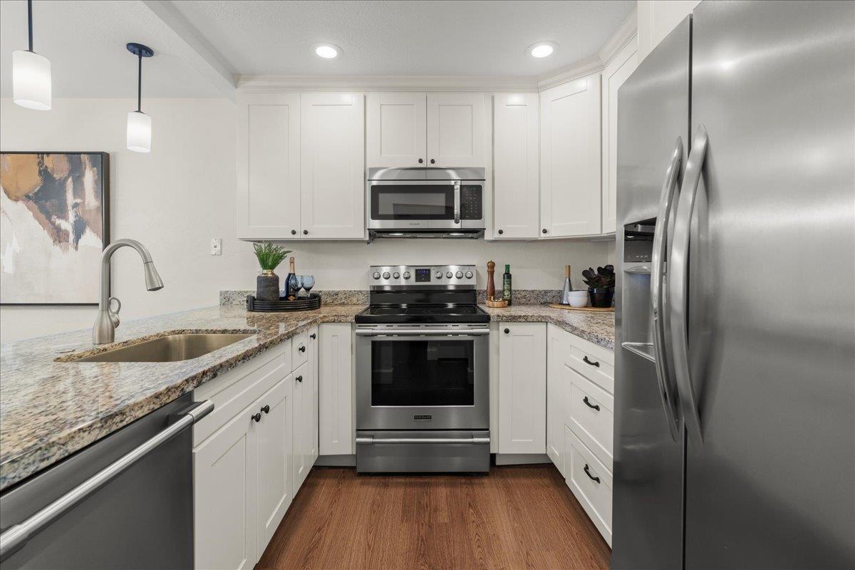 1305 La Terrace Circle