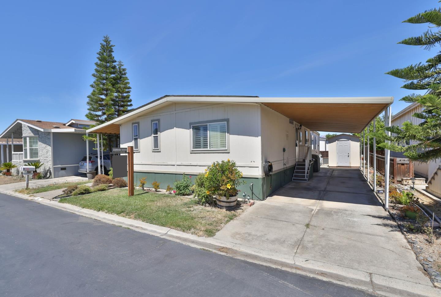 412 Chateau La Salle Drive Unit: 412