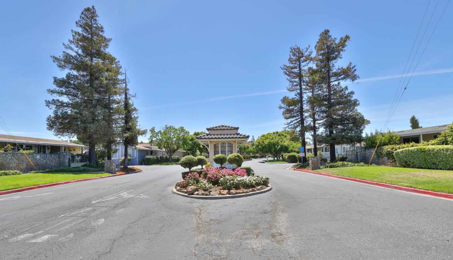 412 Chateau La Salle Drive Unit: 412