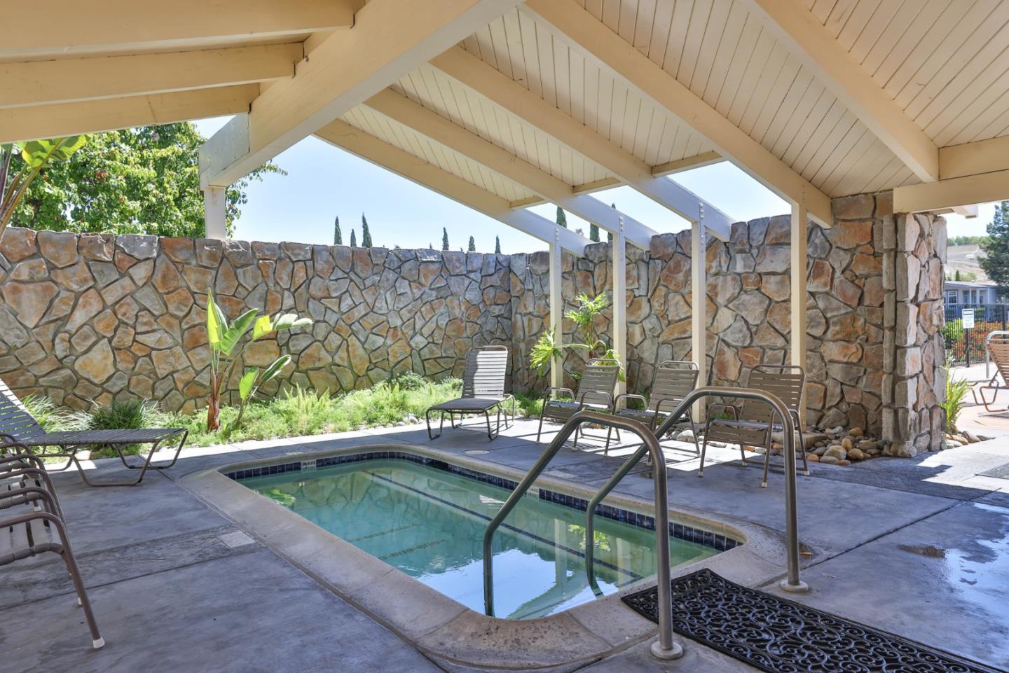 412 Chateau La Salle Drive Unit: 412