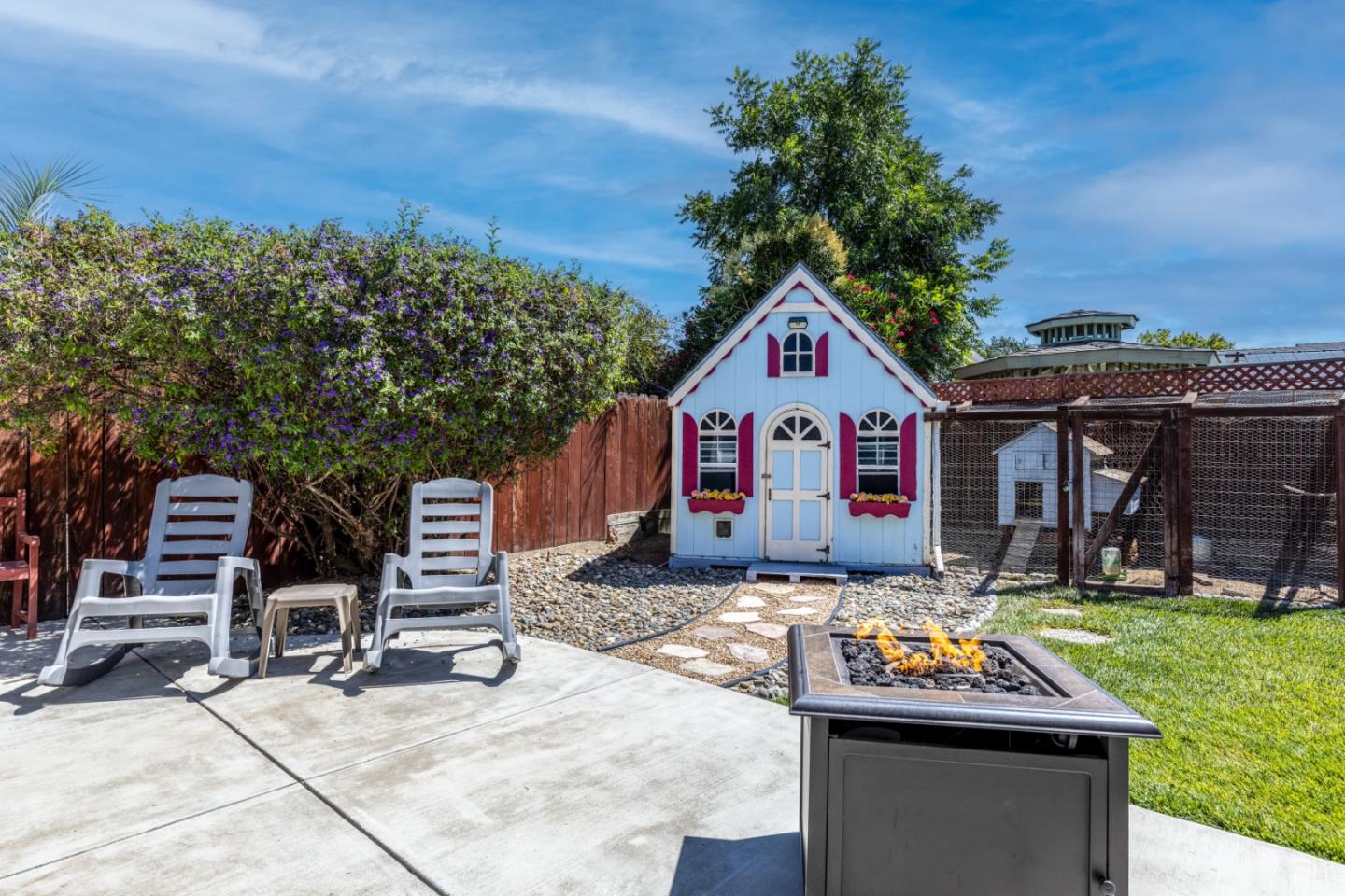 672 Sonoma Court
