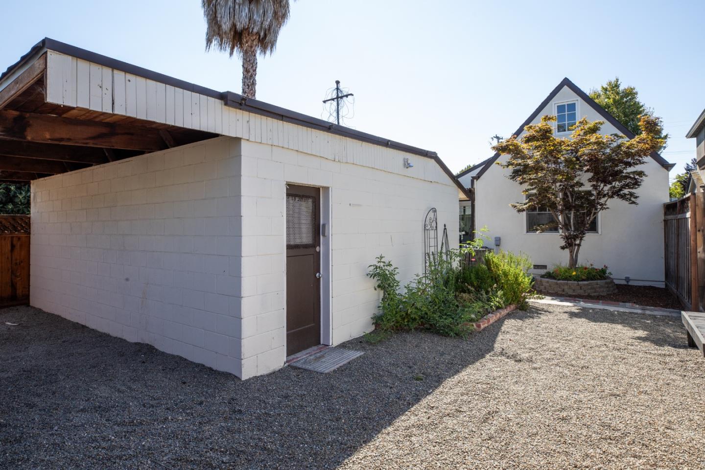 1519 Hanchett Avenue
