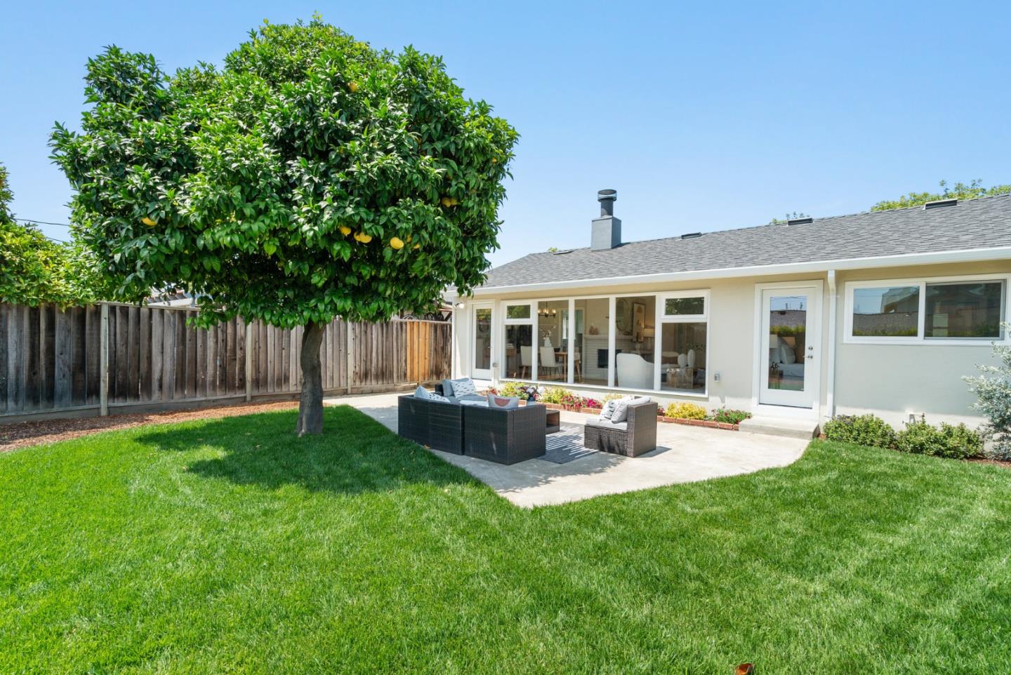 776 Pineview Drive