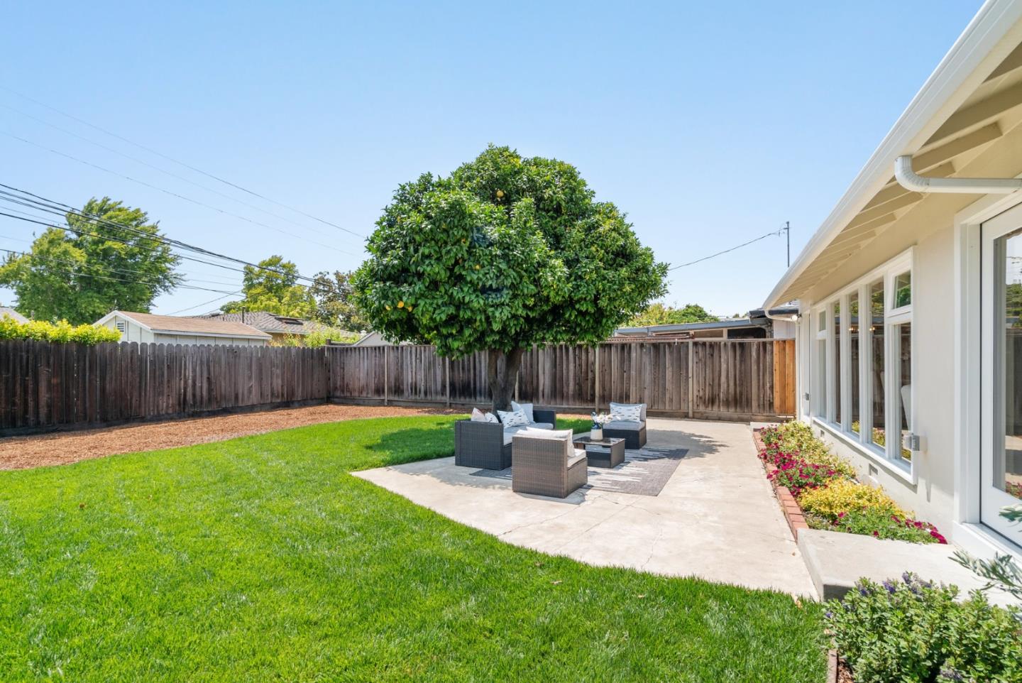 776 Pineview Drive