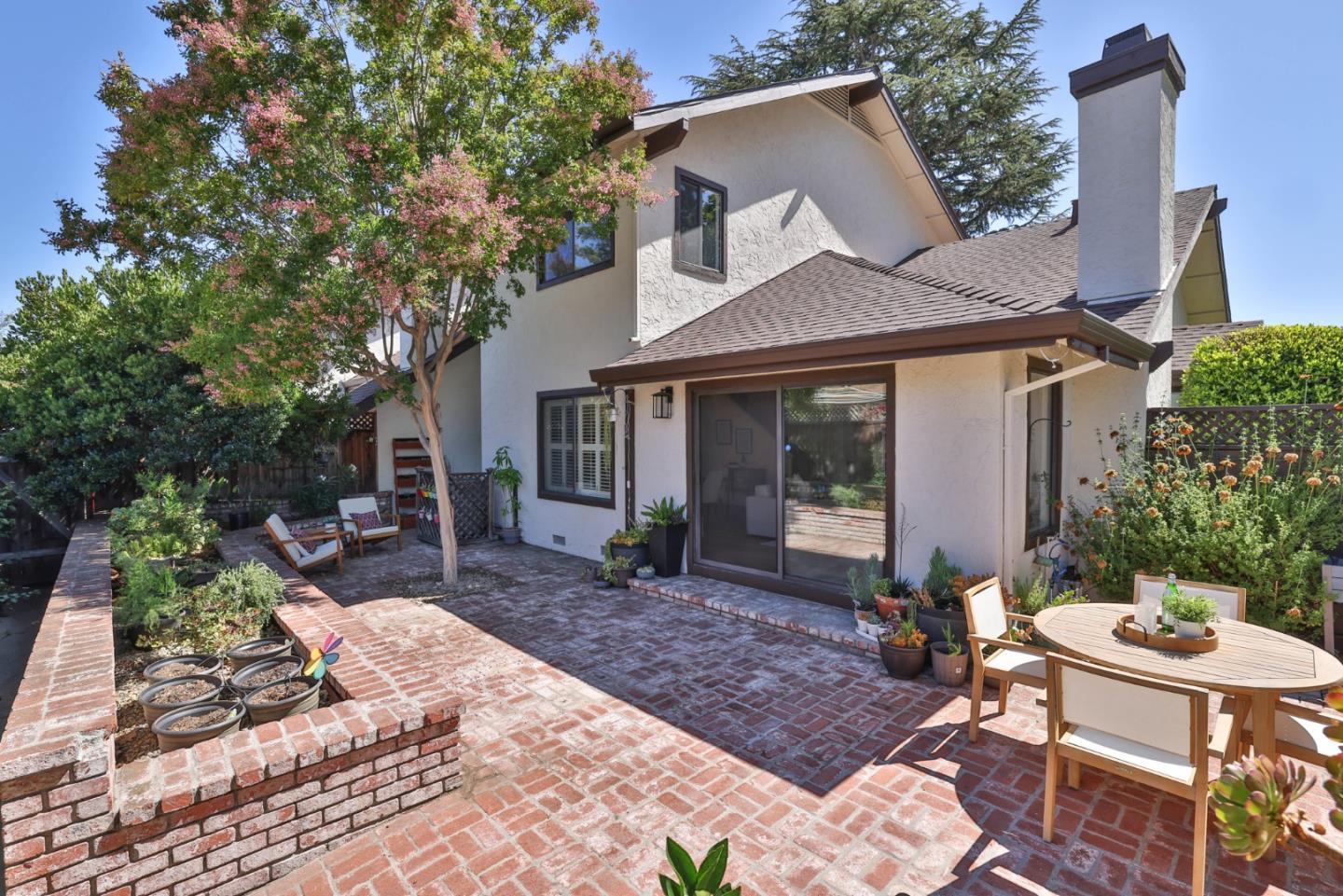 3199 Chivas Place