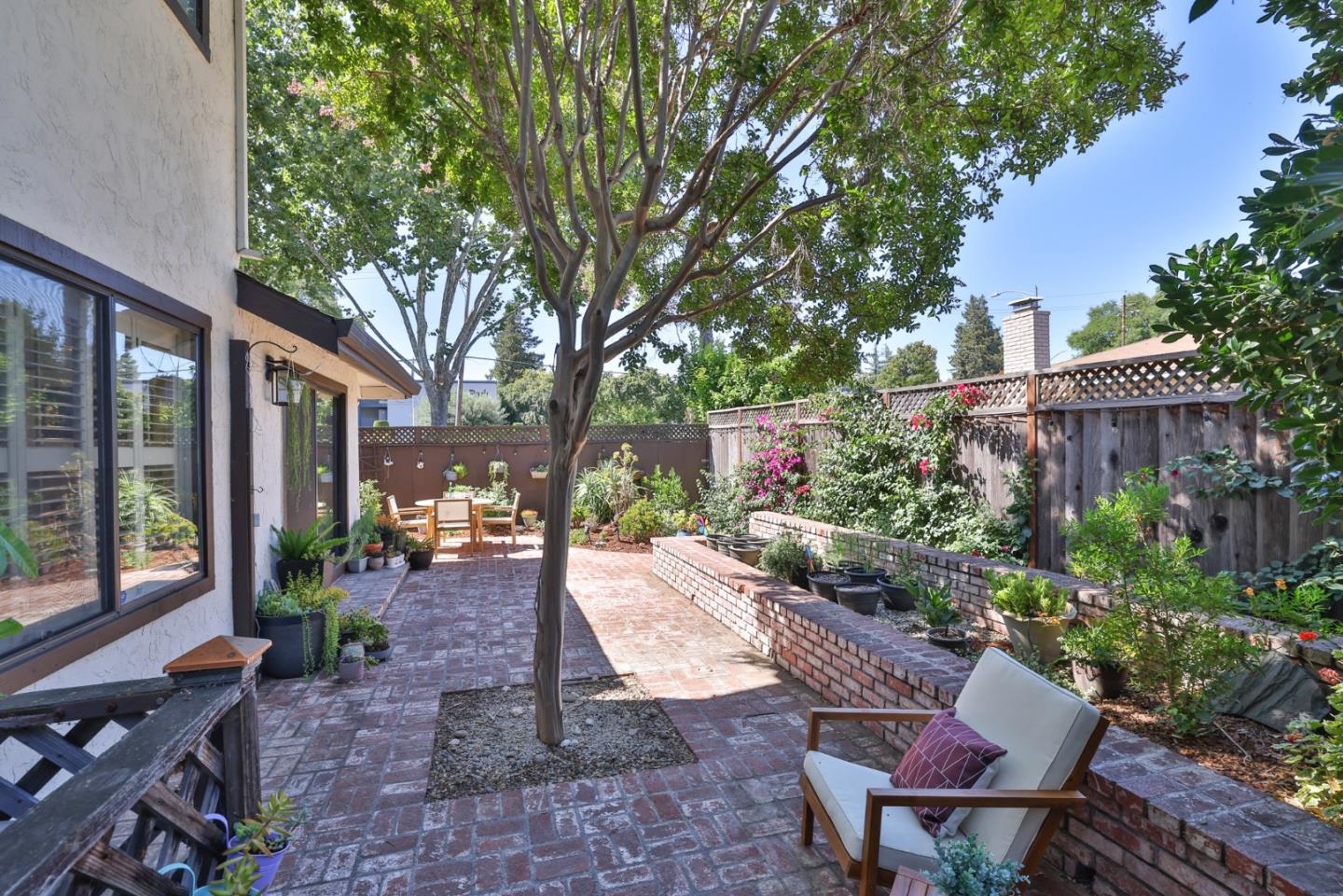 3199 Chivas Place