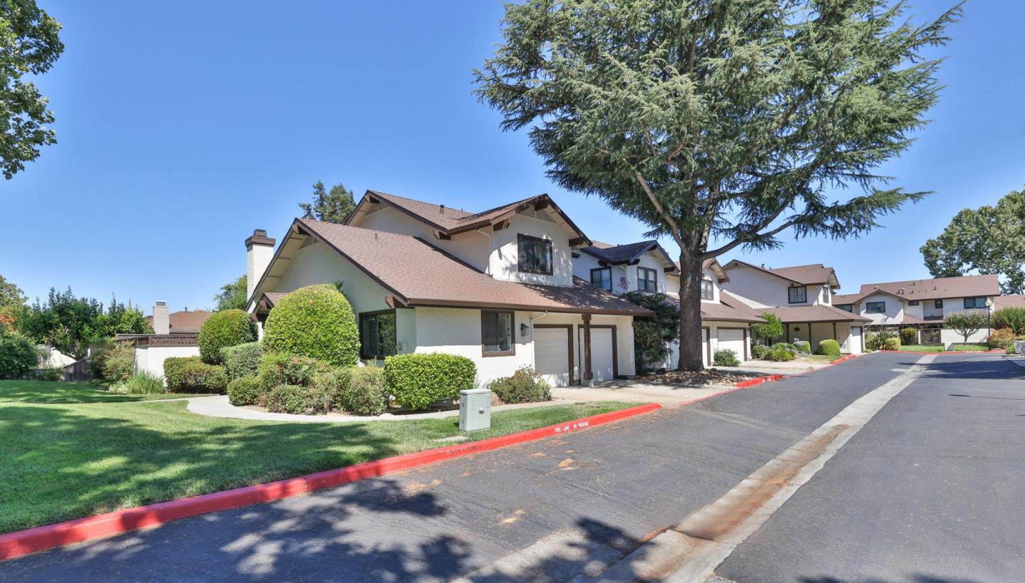 3199 Chivas Place