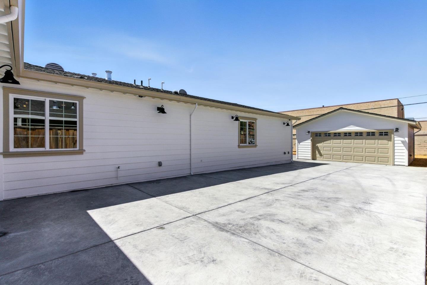 3085 BUTTE Street