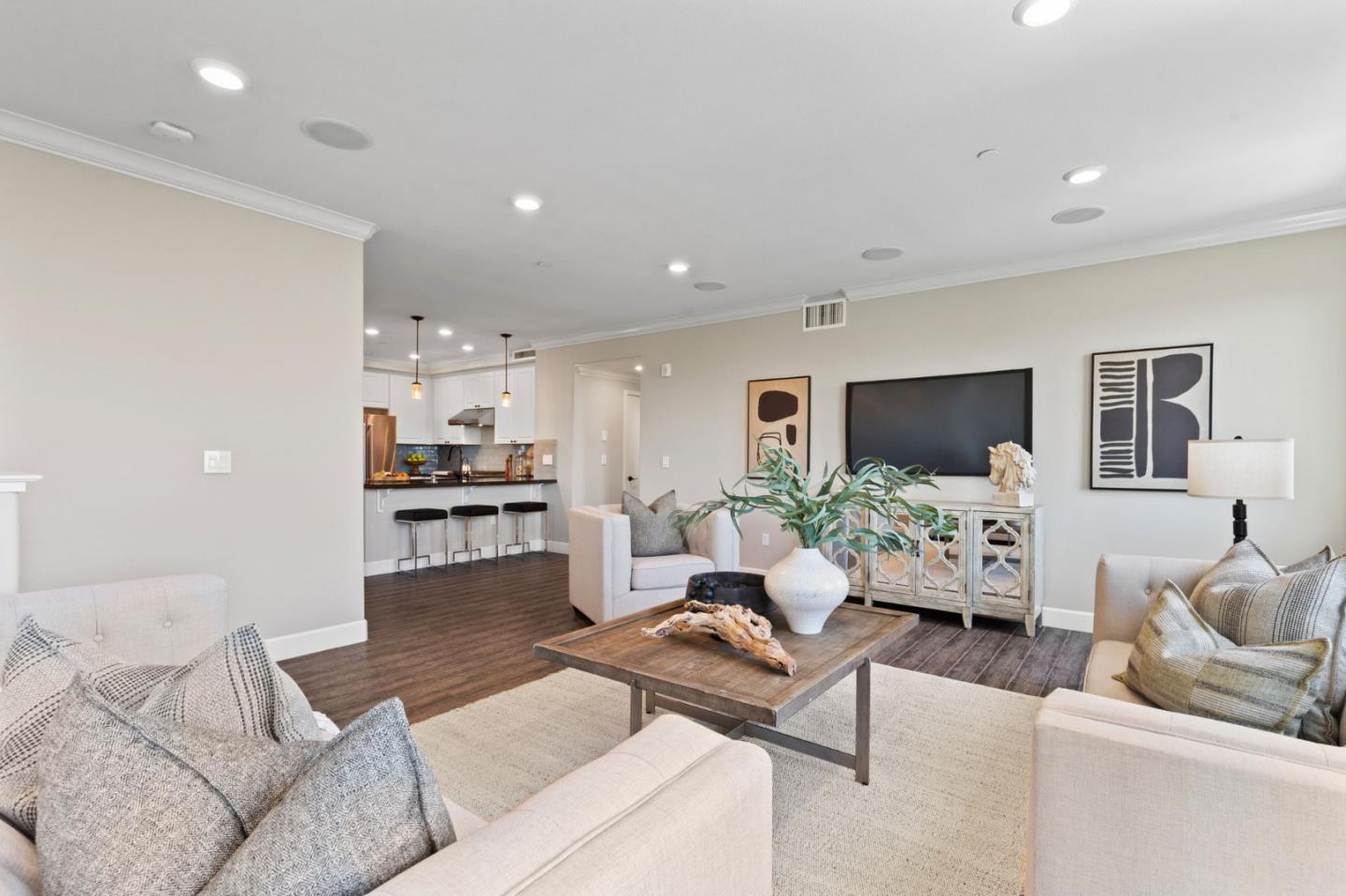 218 William Manly Street 7