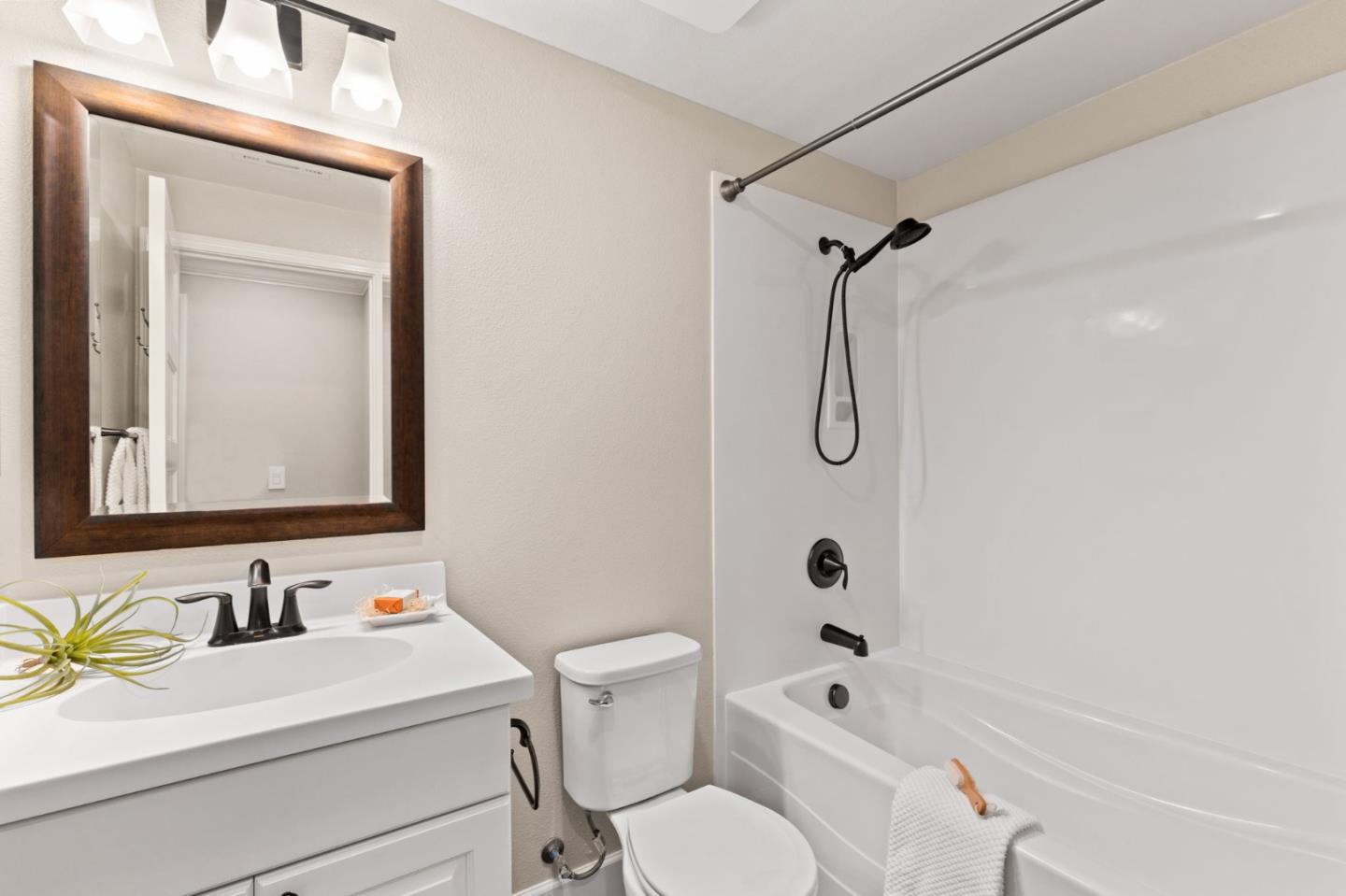 218 William Manly Street 7