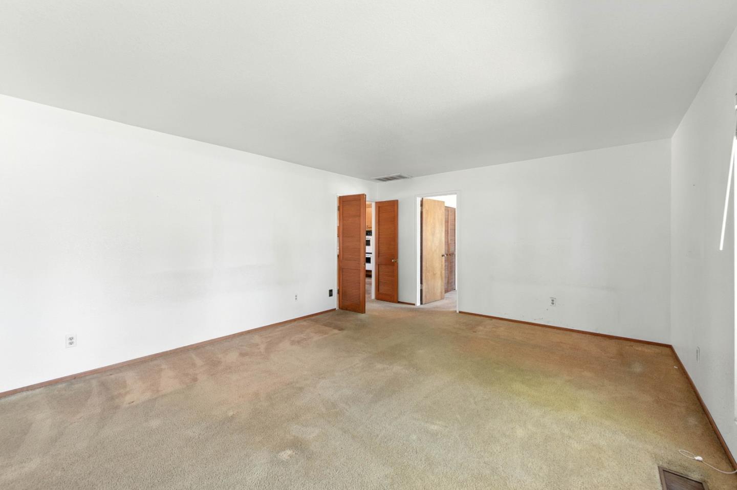 2201 Carleton Drive