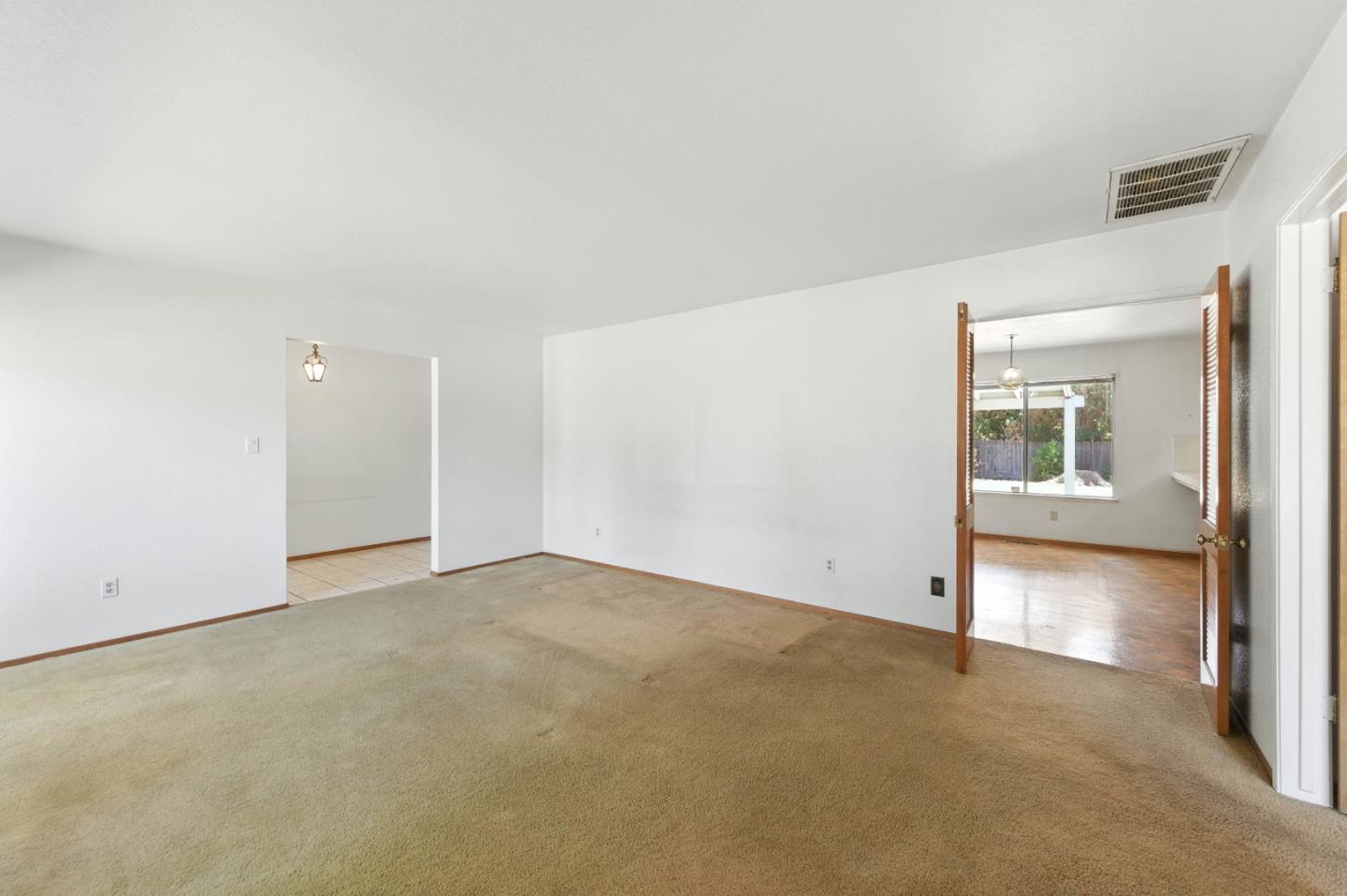 2201 Carleton Drive