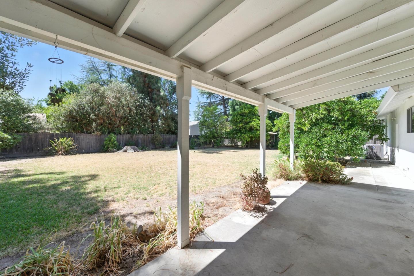 2201 Carleton Drive
