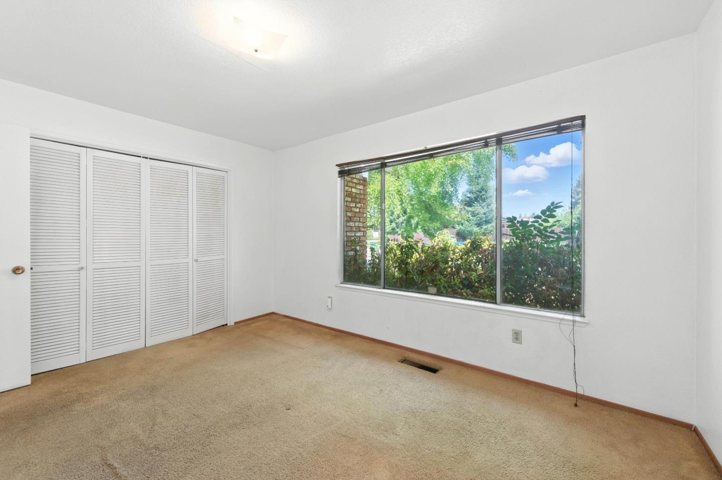 2201 Carleton Drive