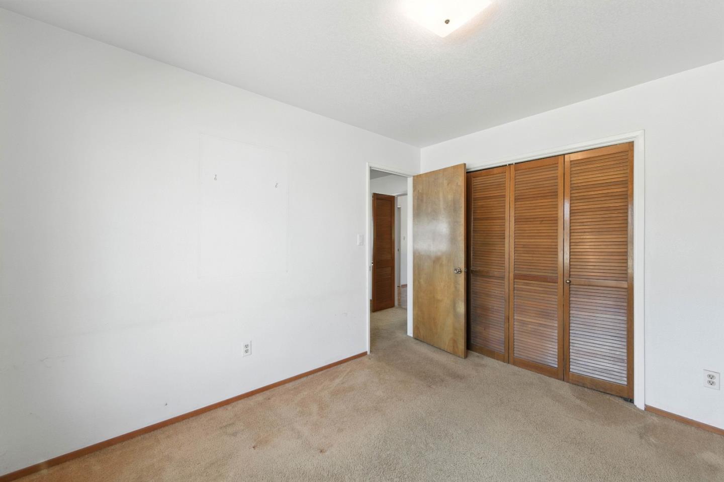 2201 Carleton Drive