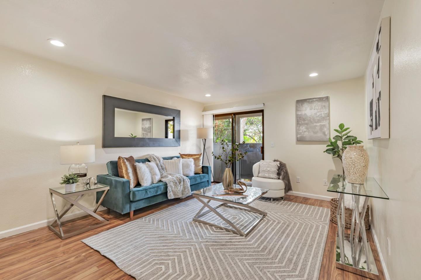 3326 Shadow Park Place