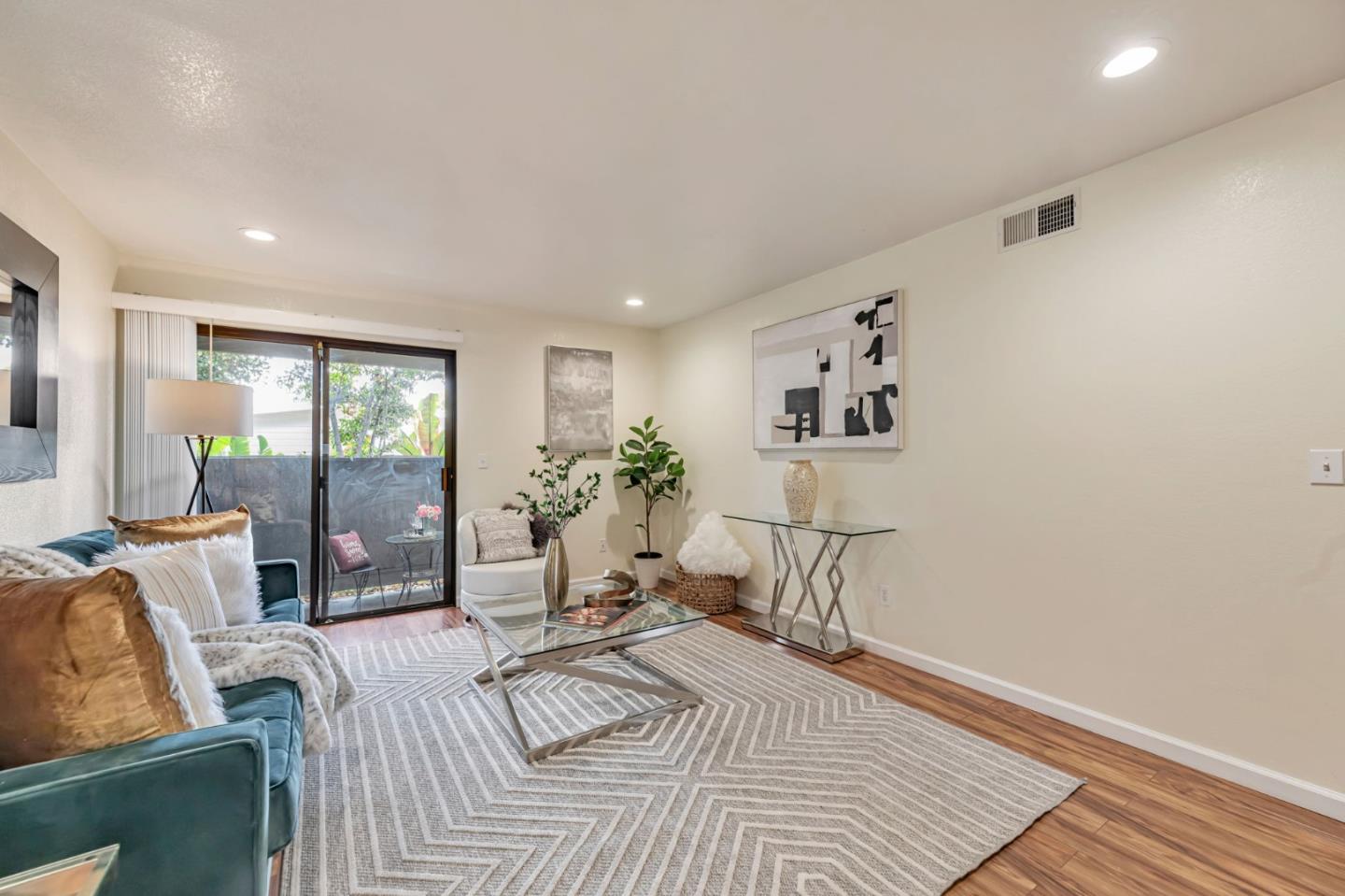 3326 Shadow Park Place