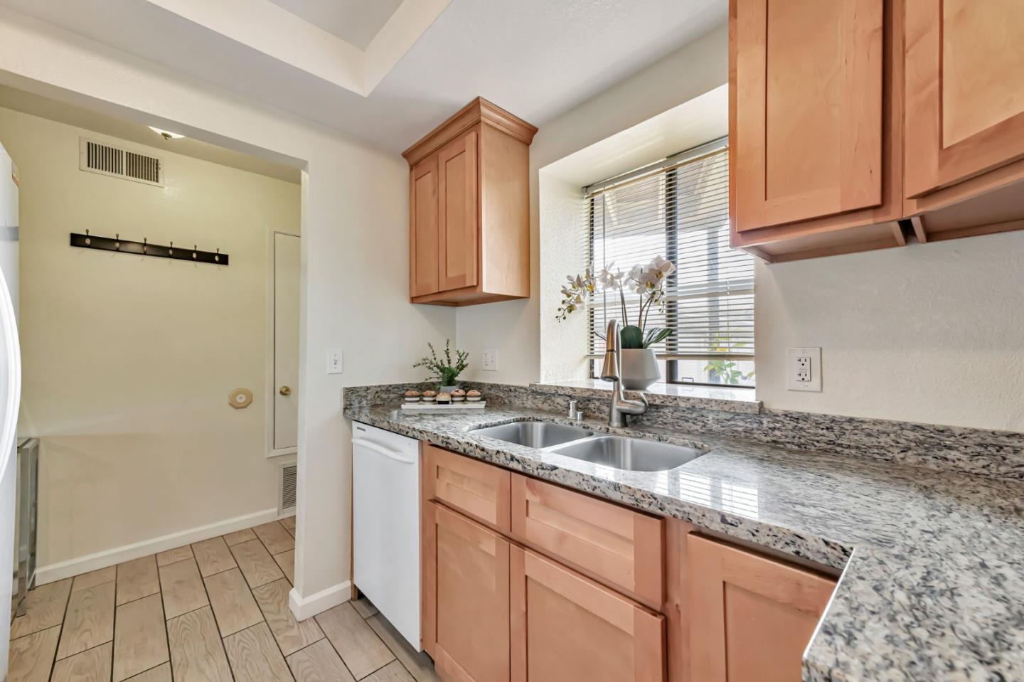 3326 Shadow Park Place