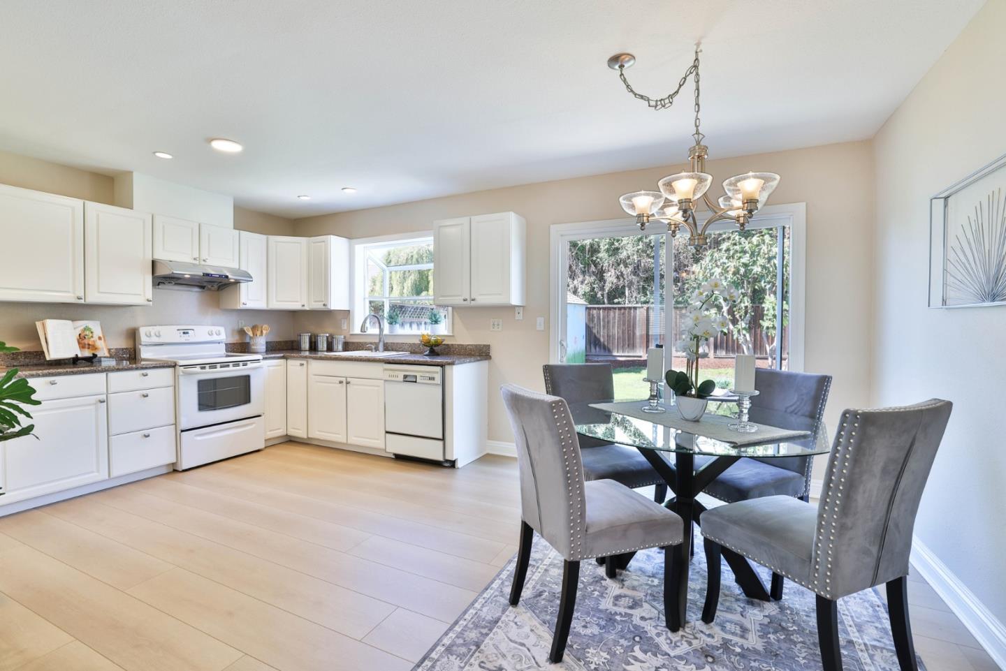 6025 Radcliffe Avenue