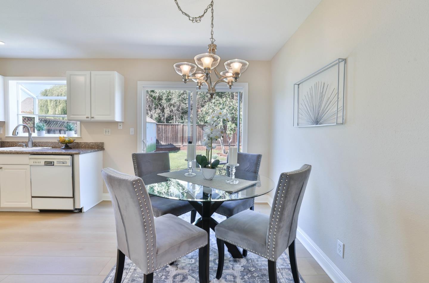 6025 Radcliffe Avenue