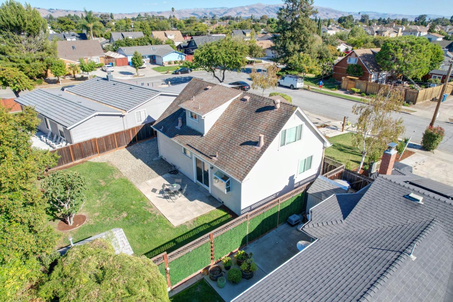 6025 Radcliffe Avenue