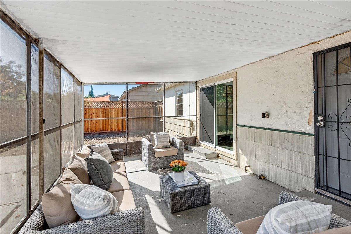 502 MacArthur Avenue