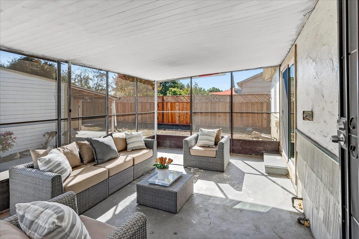 502 MacArthur Avenue